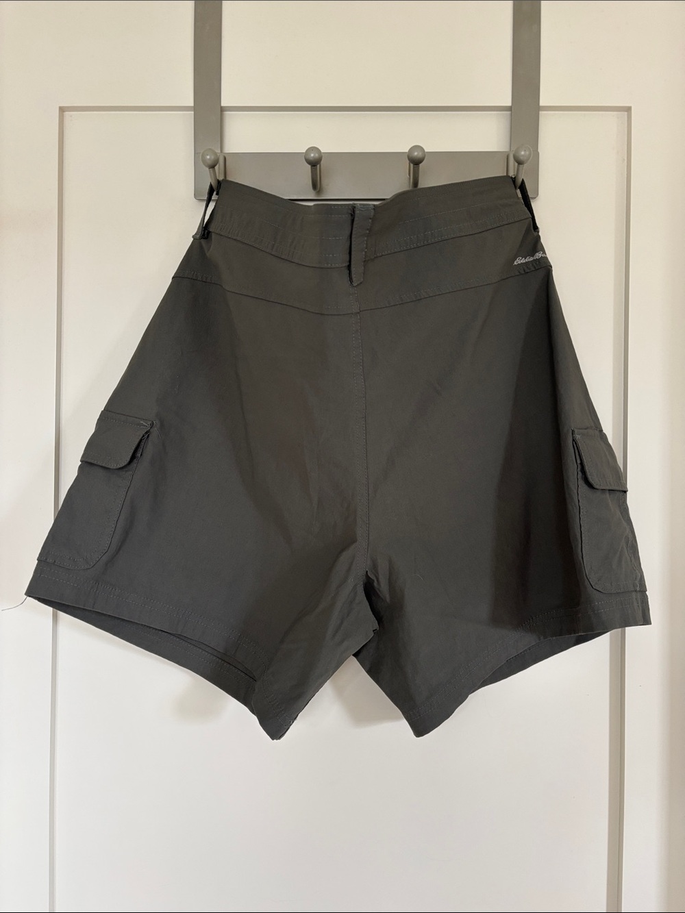Eddie Bauer Women's Shorts in Khaki - Picture 3 of 3